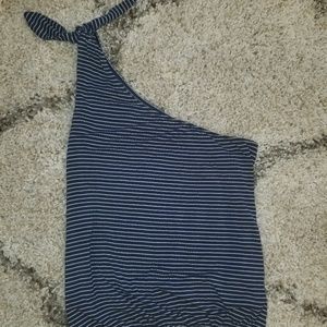One shoulder beach shirt